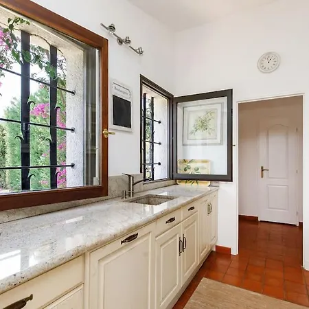 Belle Pour 6 Personnes Villa